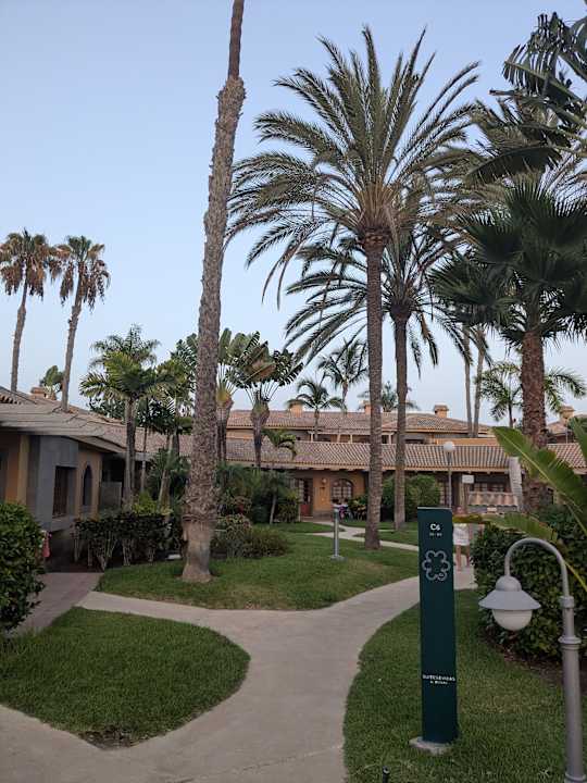 Außenansicht Suites & Villas by Dunas