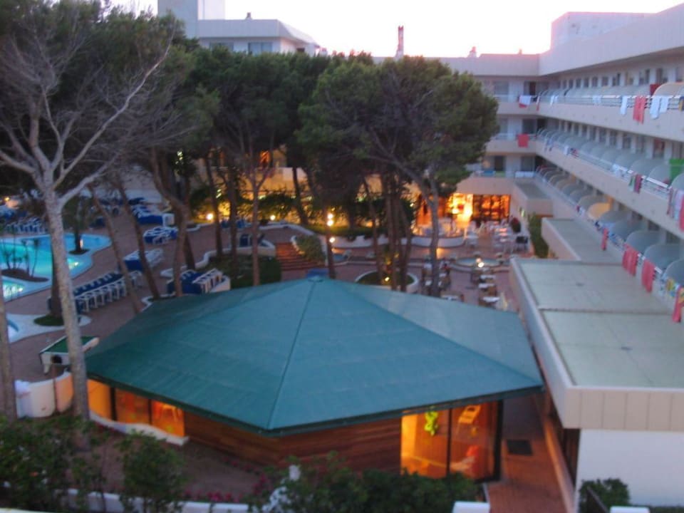 Hotelaussicht - Abenddämmerung Hotel Bella Playa & Spa
