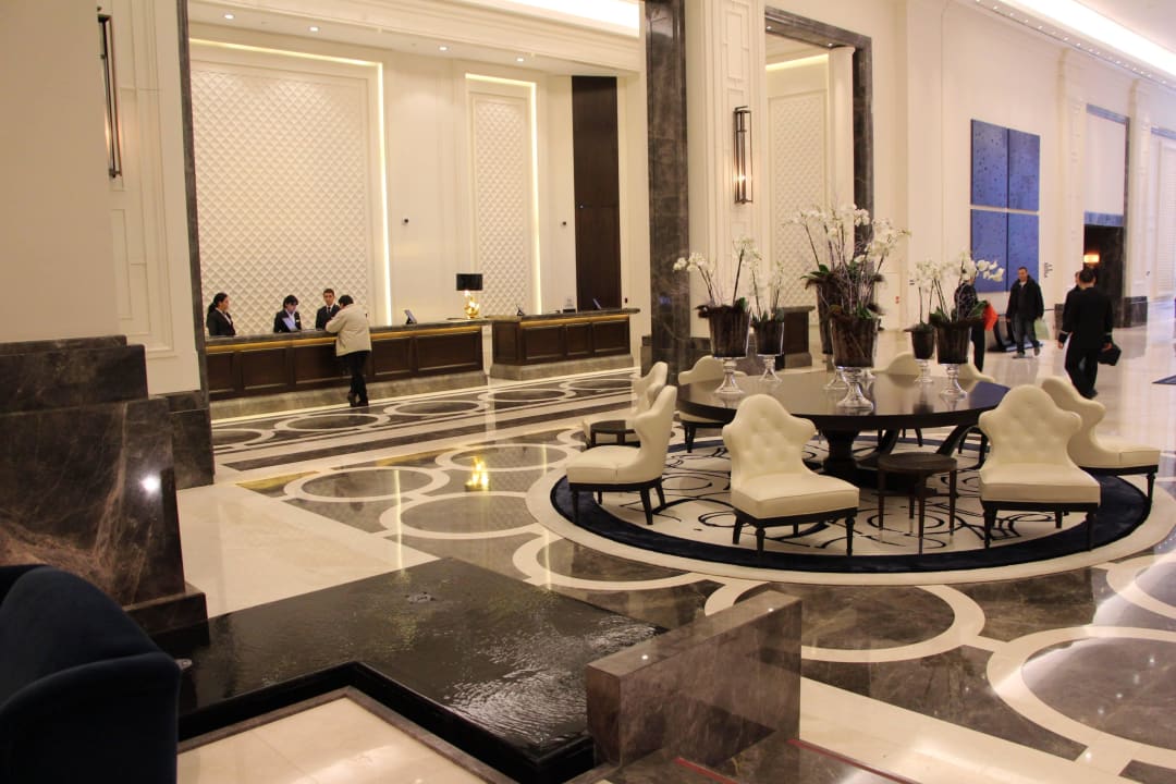 Lobby Hilton Istanbul Bomonti Hotel & Conference Center