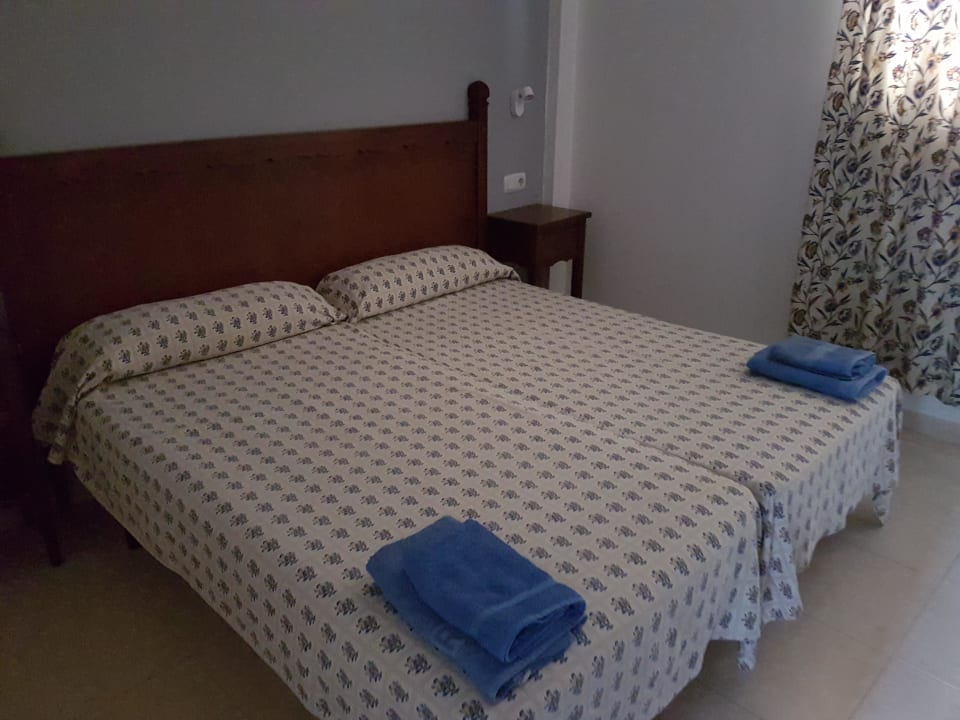 Schlafzimmer  Hotel Oasis Royal