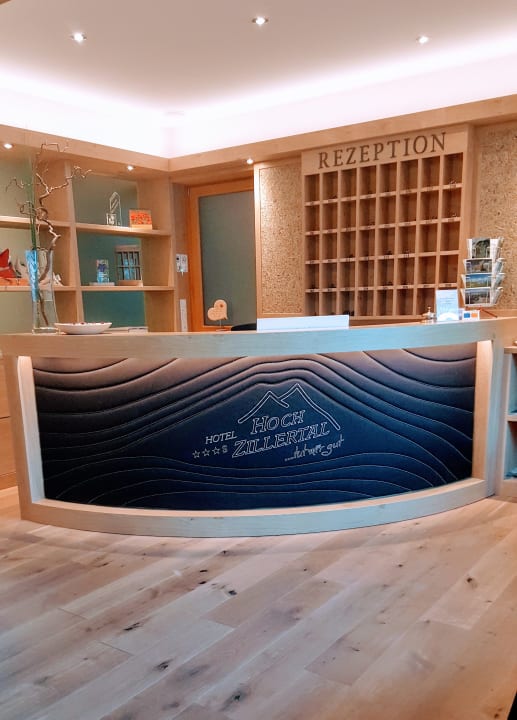 Lobby Kräuterhotel Hochzillertal