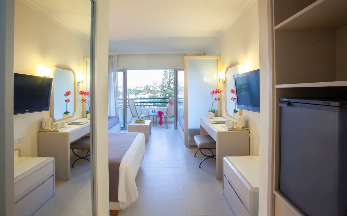 Zimmer Hotel Louis Imperial Beach