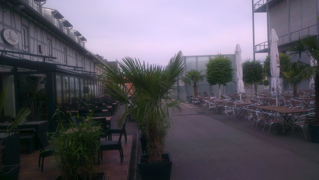 Biergarten Hotel campuszwei