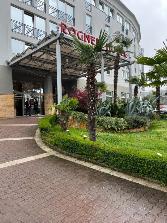 Lobby Rogner Hotel Tirana