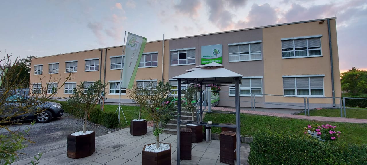 Außenansicht Park-Hotel Leimen