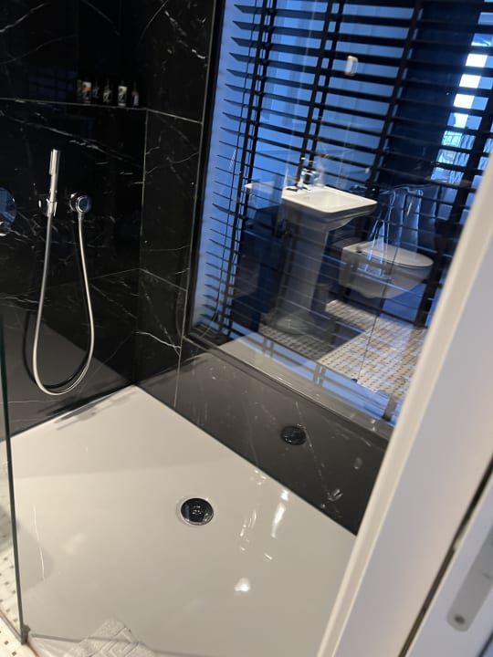 Zimmer Vivid Blue Serenity Resort