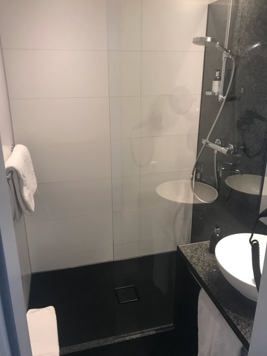 Bad Motel One Bremen