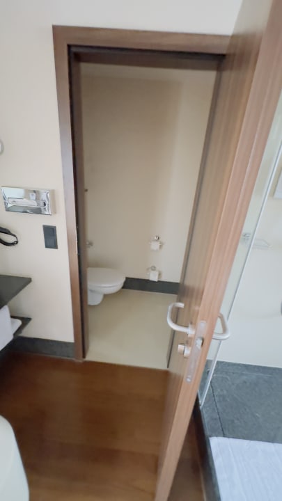 Zimmer Flemings Hotel Frankfurt Main-Riverside