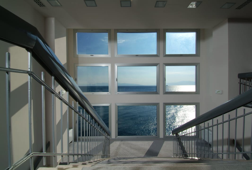 Entrance Hotel Jadran