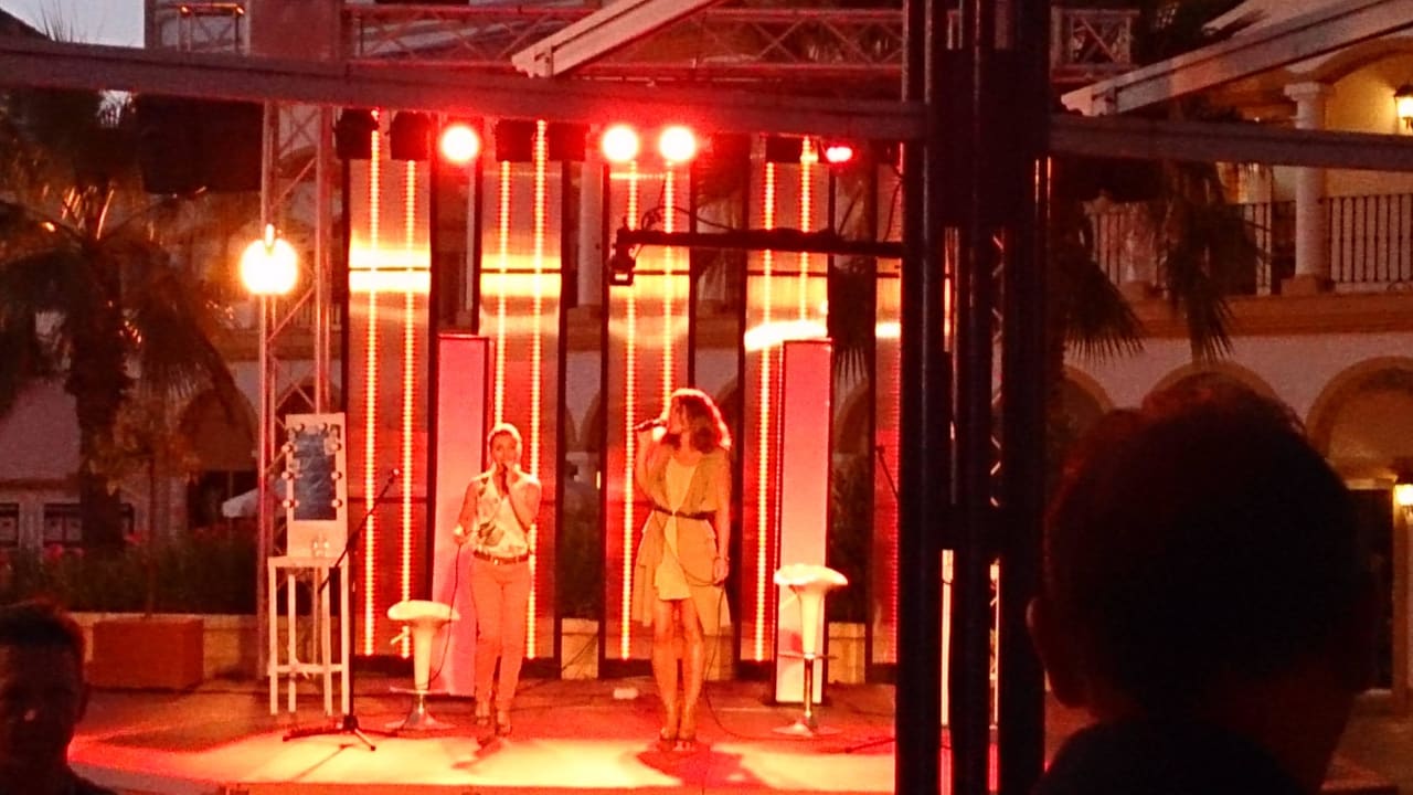 Show mit 2 Mädchen die mega singen Aldiana Club Andalusien