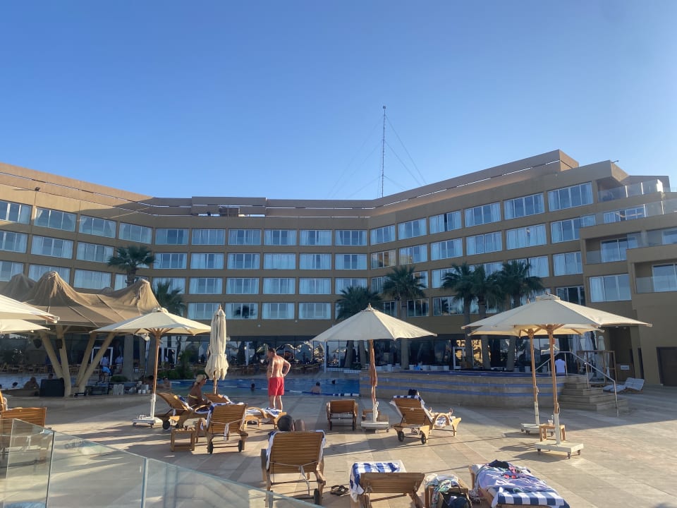 Außenansicht Hilton Hurghada Plaza