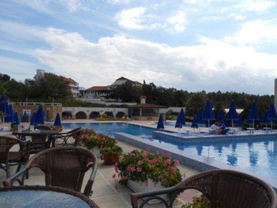 Pool im Hotel Pelikan Duni Royal Holiday Village