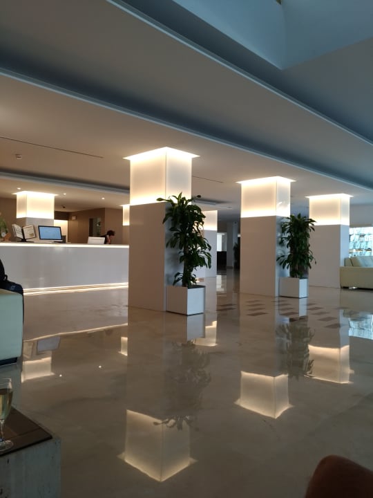 Lobby CM Playa del Moro