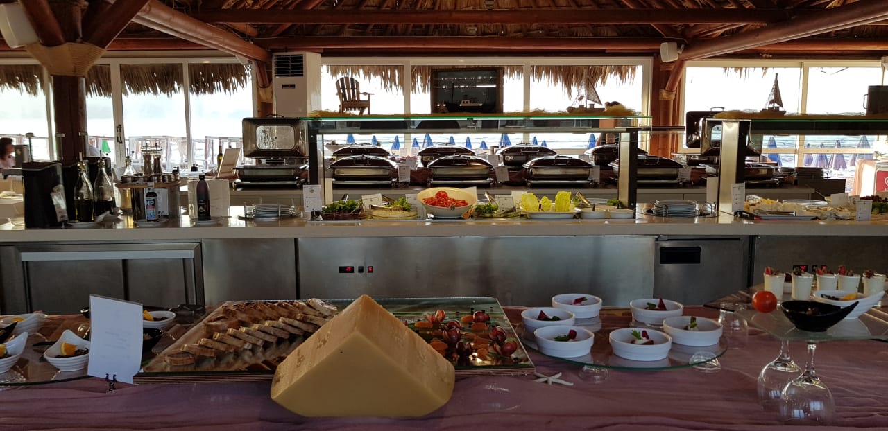 Gastro HARPIN Happy Days Beach Hotel