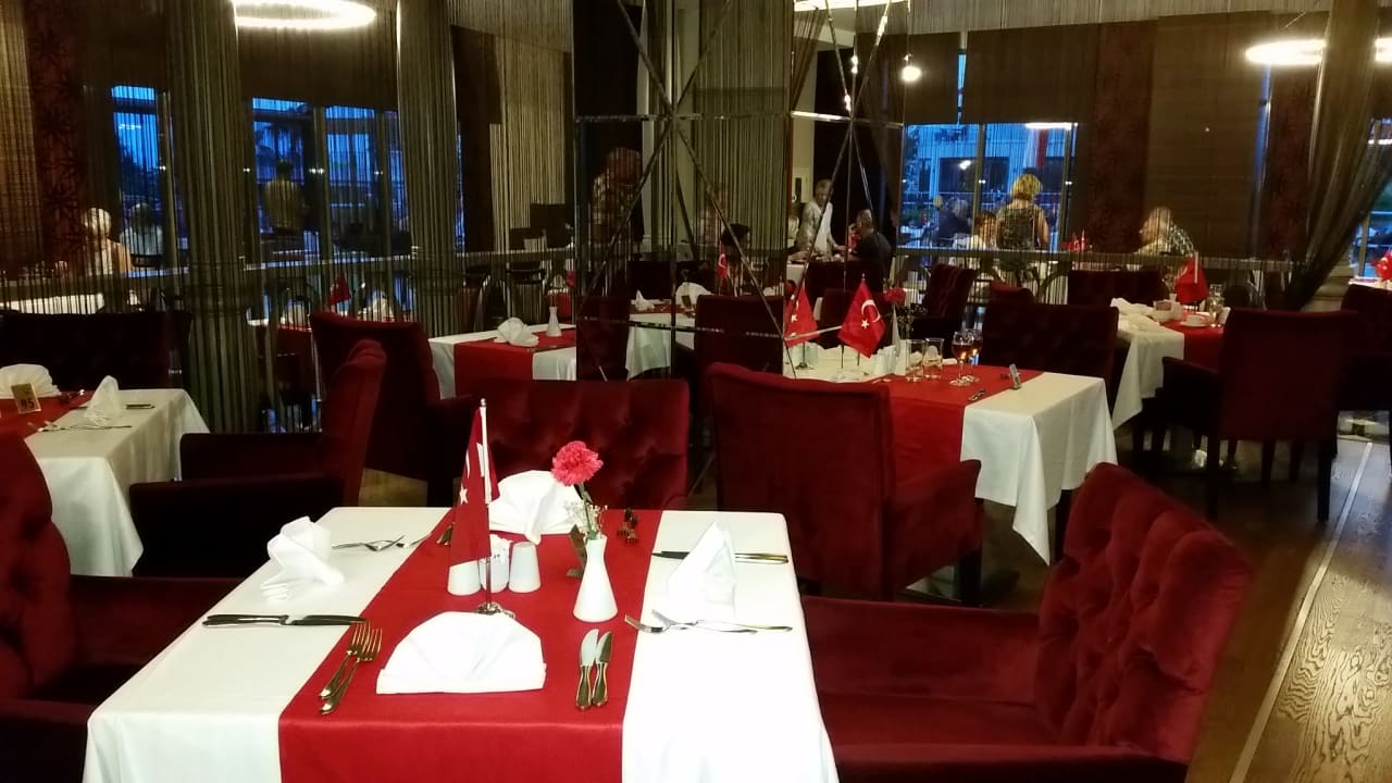 Restaurant Commodore Elite Suites & Spa - Adults only