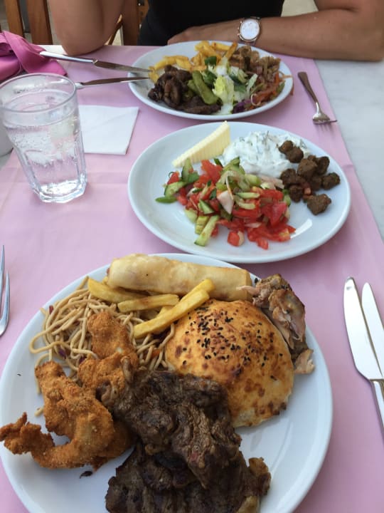 Gastro Melas Resort Hotel