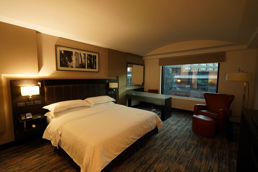 Zimmer Hampton By Hilton Bogota Airport