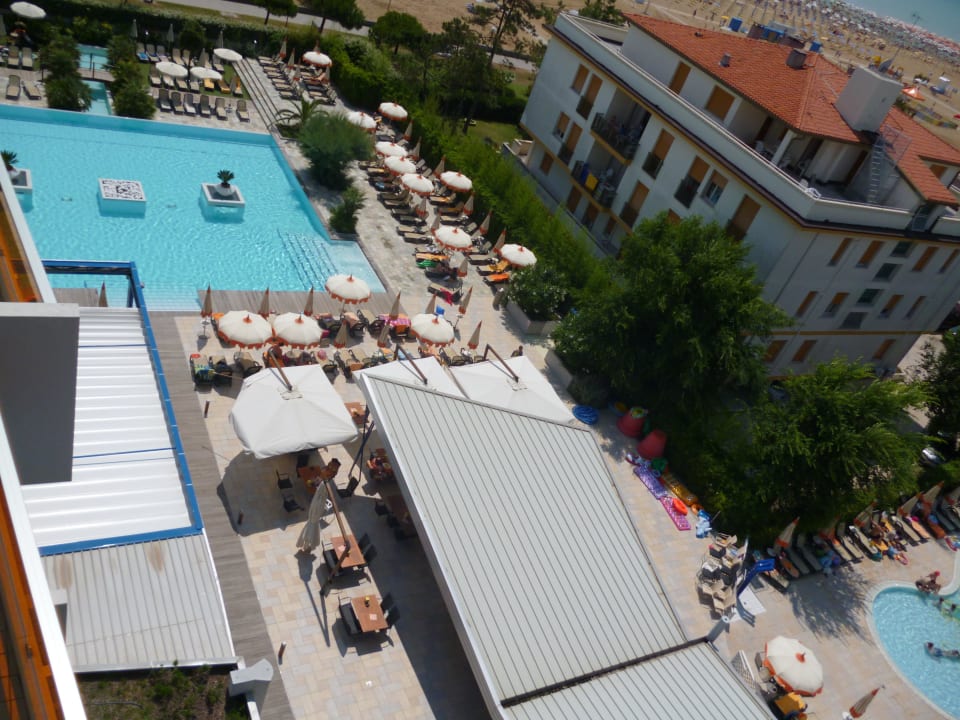 Pool Bibione Palace
