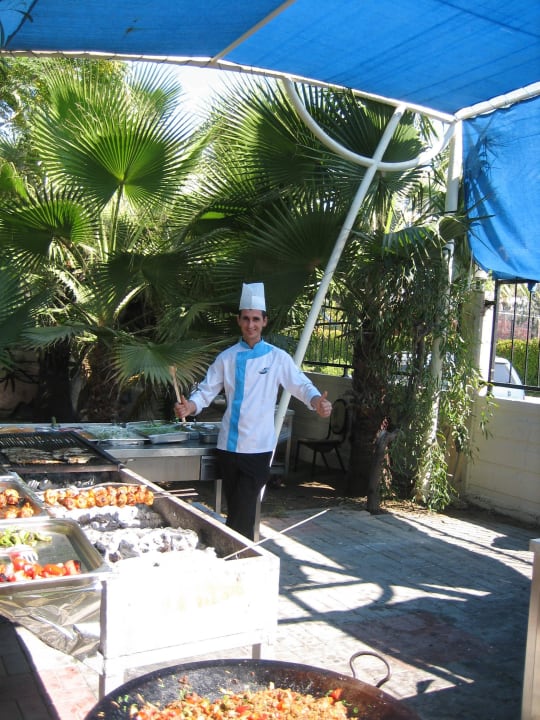 Mittagstisch im Freien Seaden Sea World Resort & Spa