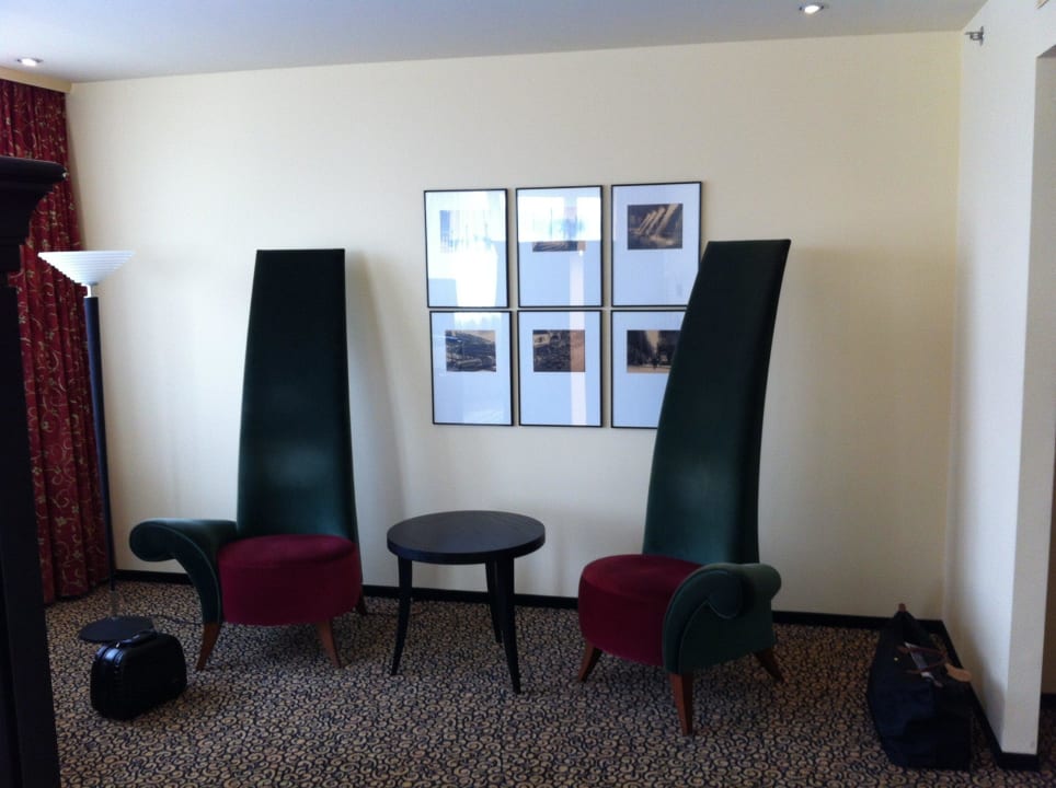 Ein Sofa wäre bequemer  Hotel Victoria