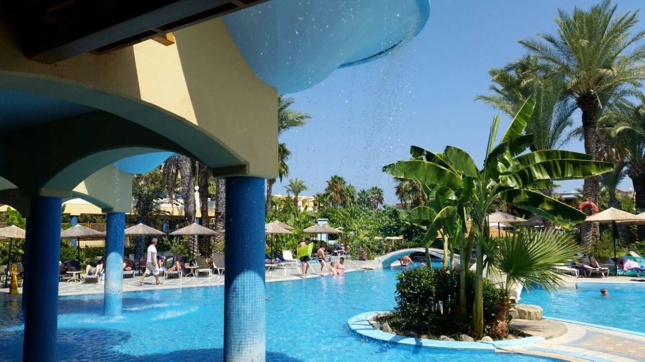 Poolanlage Atrium Palace Thalasso Spa Resort & Villas