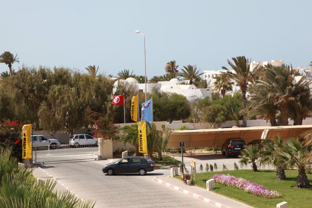 Въезд в отель TUI MAGIC LIFE Penelope Beach