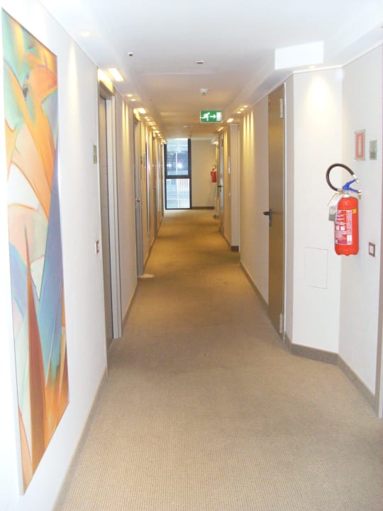 Hotelflur Hotel Ramada Plaza Milano