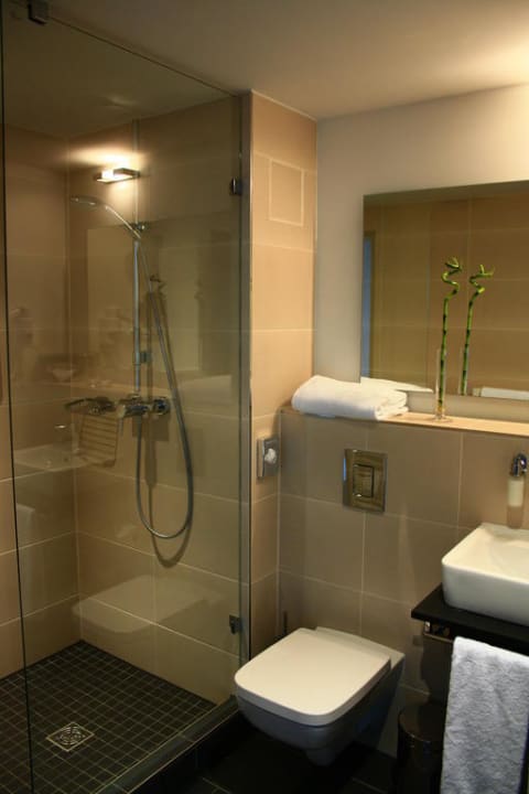 Bad INNSiDE by Meliá Berlin Mitte