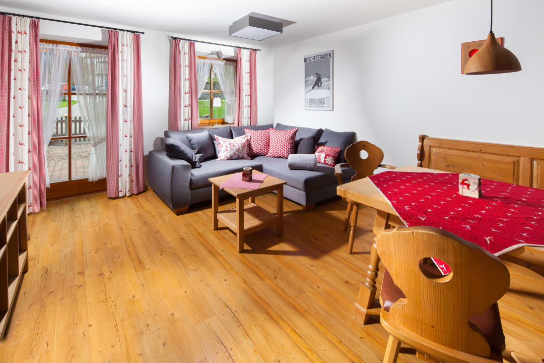 Zimmer Gästehaus und FeWo Egglerlehen
