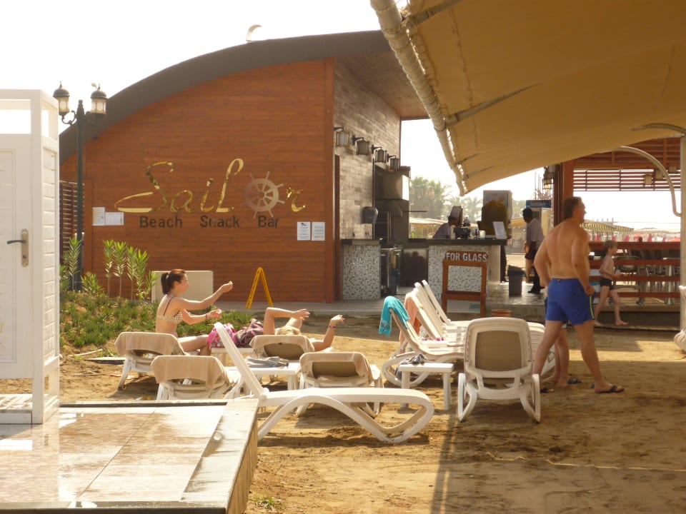 Die Strandbar Kirman Belazur Resort & Spa