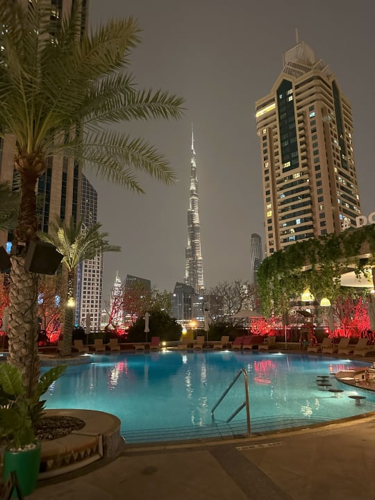 Pool Shangri-La Hotel Dubai