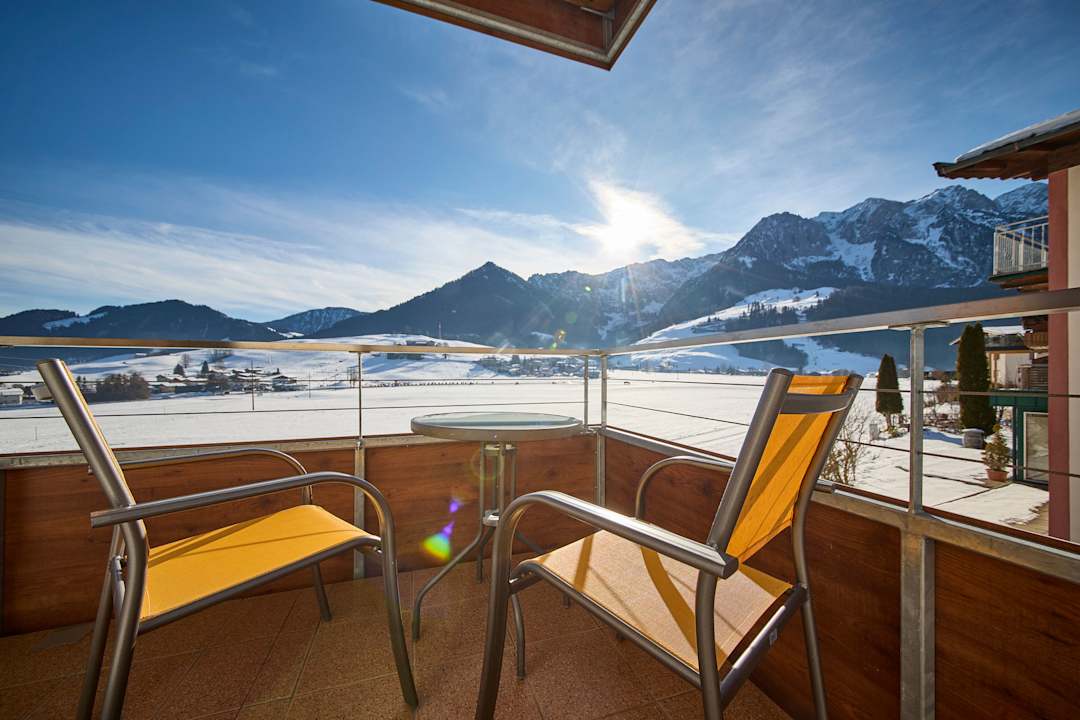 Außenansicht Hotel Garni Tirol