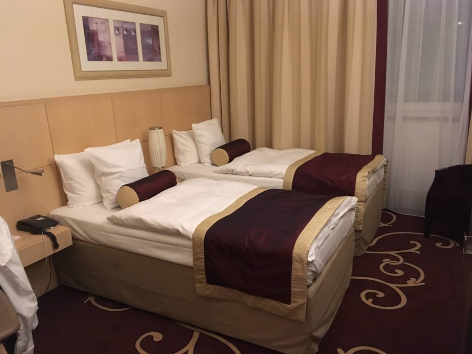 Kleines Twin-Bed Zimmer Hotel Mondial am Dom Cologne- MGallery