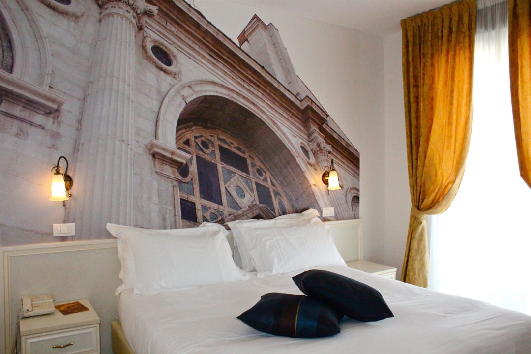 Deluxe double room - "Tempio Malatestiano" n.314 Hotel Sovrana