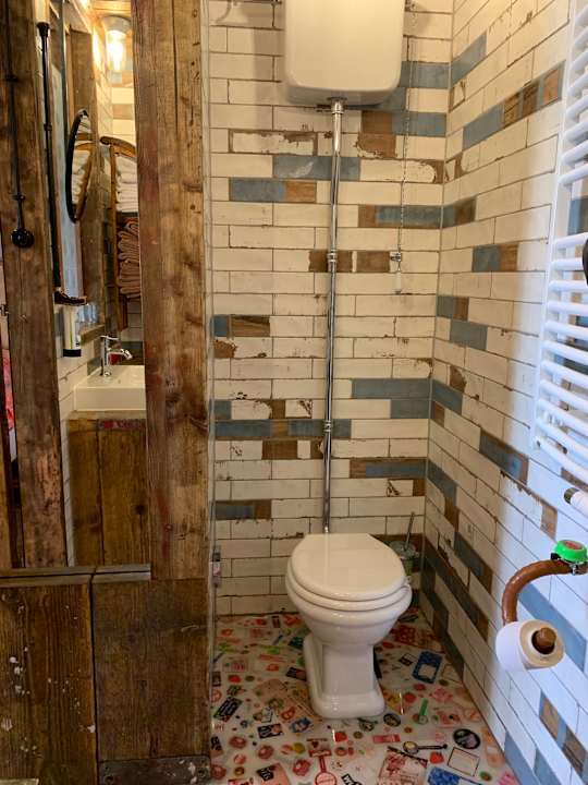 Zimmer Alles Paletti Karls Upcycling Hotel