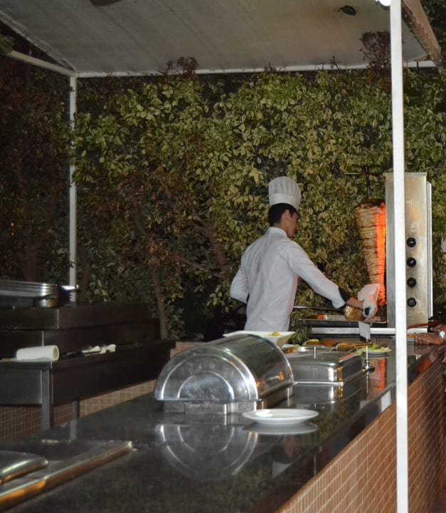 Гриль у ресторана - мясо Armas Gül Beach