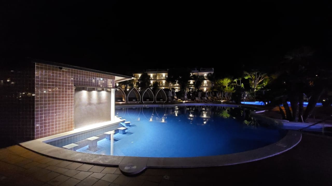 Pool VIVA Cala Mesquida Suites & Spa 16+
