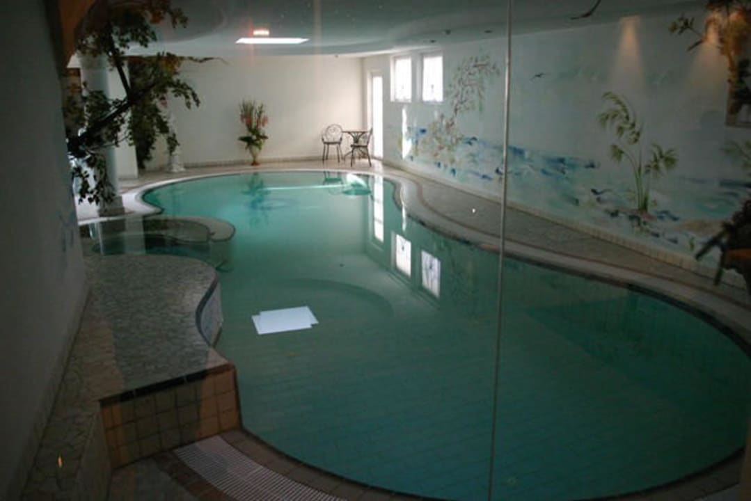 Schwimmbecken Hotel Der Mesnerwirt