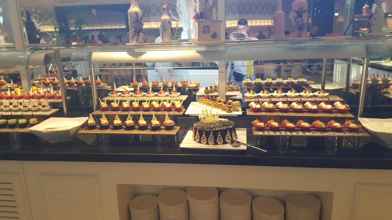 Lecker Well Palace Side