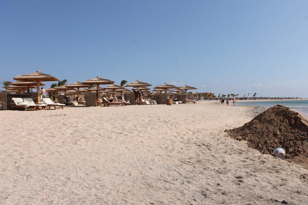 Strand Richtung Robinson/Sheraton Hotel Kempinski Soma Bay