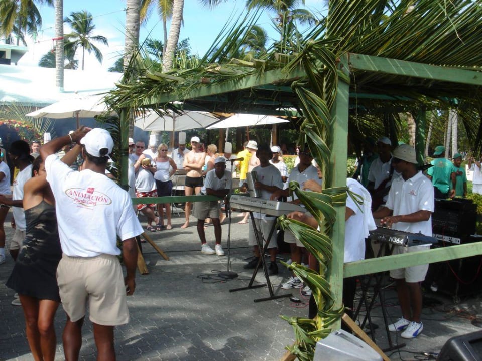 Band am Pool / Grillparty Hotel Riu Palace Macao - Adults only