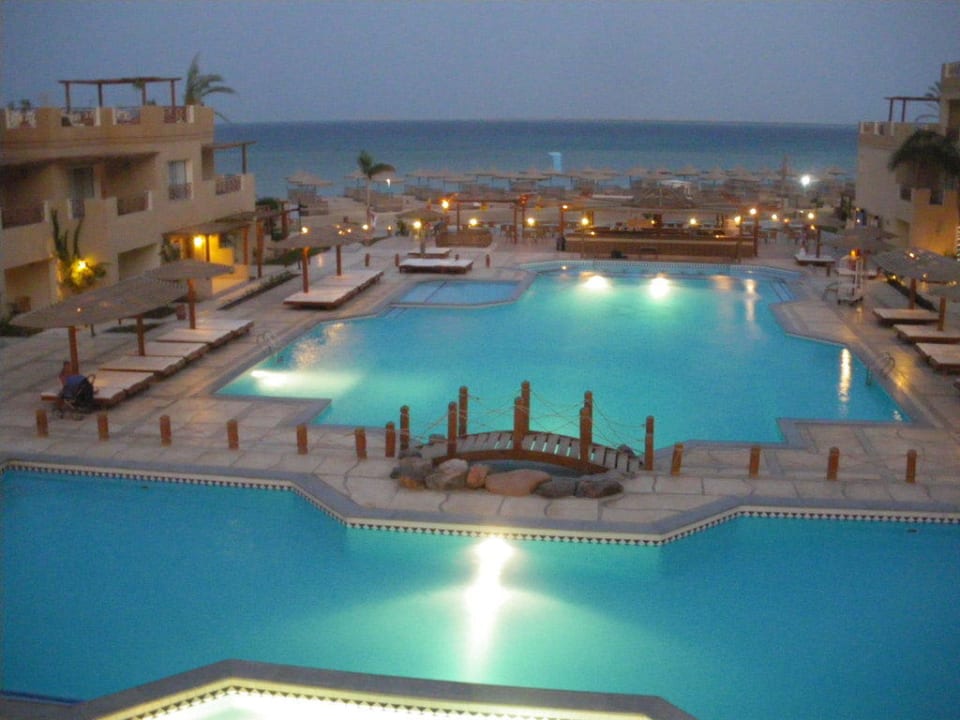 Pool in Abendstimmung Imperial Shams Abu Soma