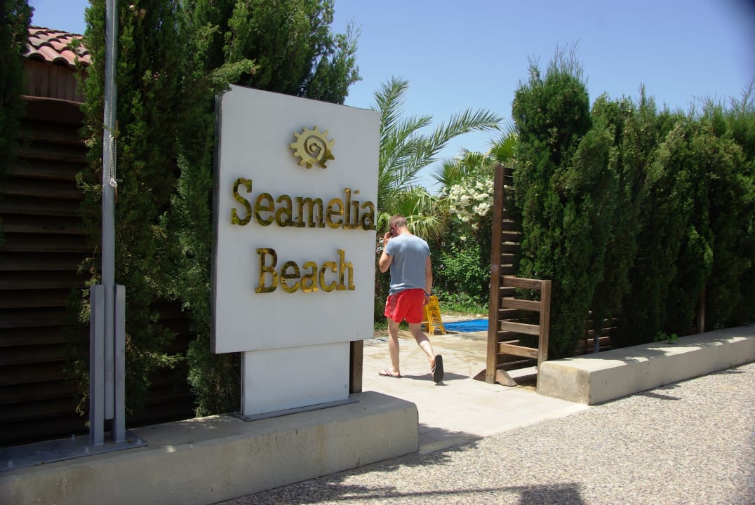 Strandeingang Seamelia Beach Resort