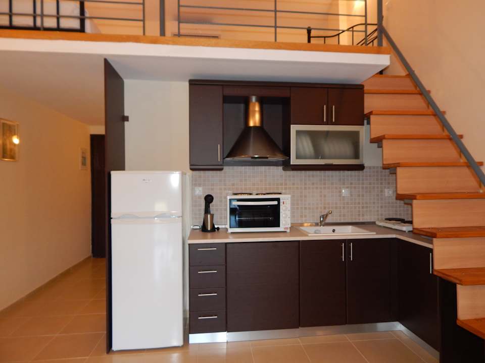 Zimmer Kripis Studio Paliouri