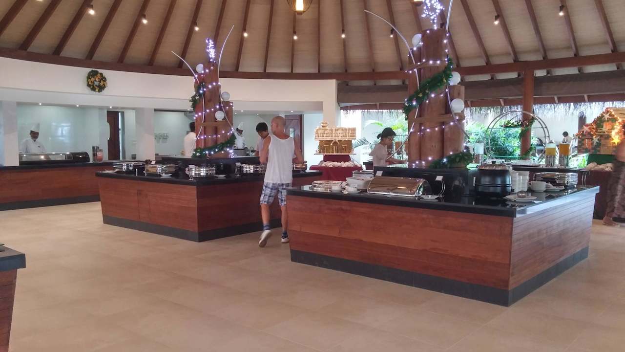 Hauptrestaurant Summer Island Maldives