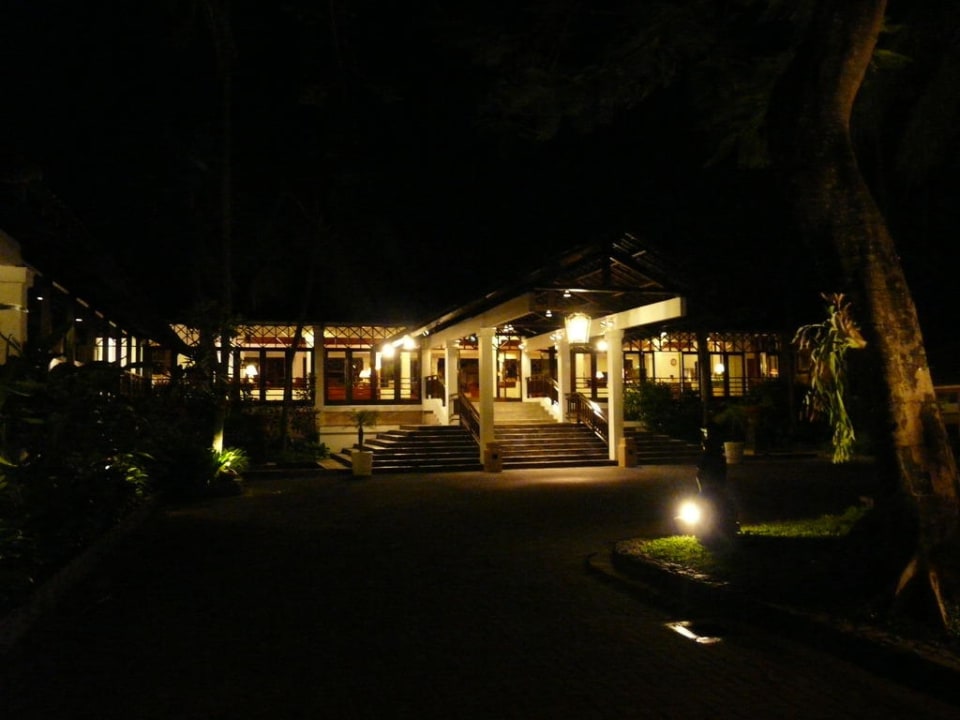 Eingangsbereich Hotel Sheraton Senggigi Lombok Beach Resort