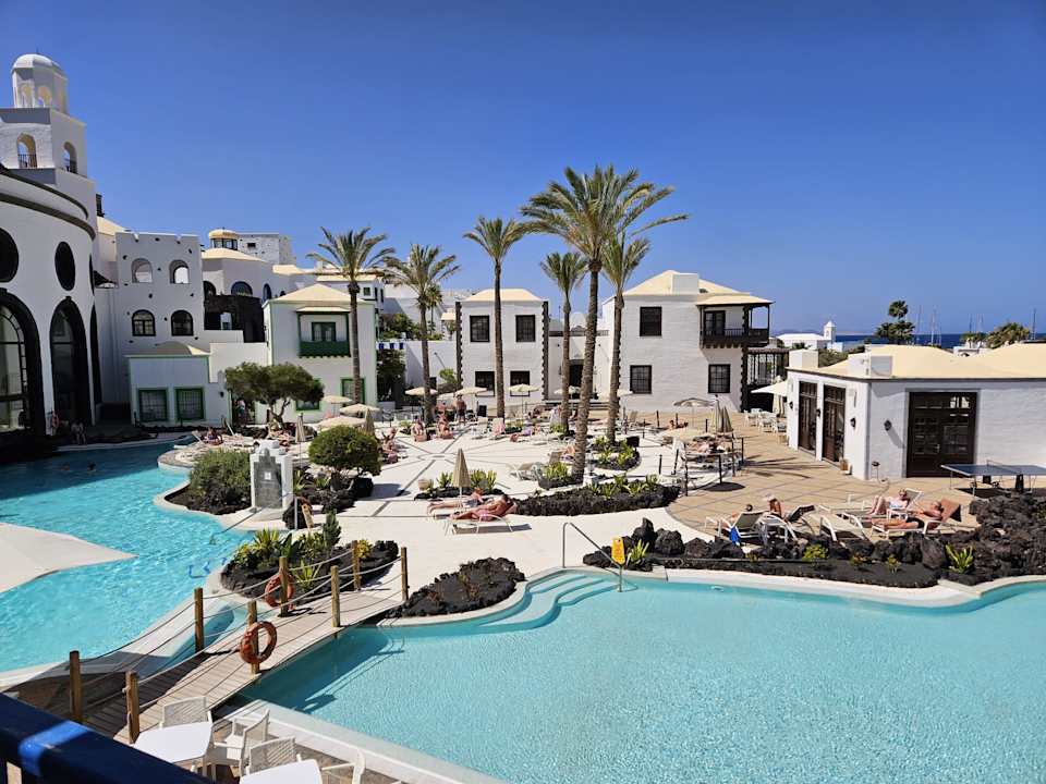 Pool Hotel LIVVO Volcan Lanzarote
