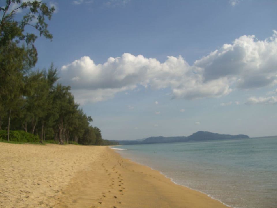 Strand vor dem Marriott Phuket JW Marriott Phuket Resort & Spa