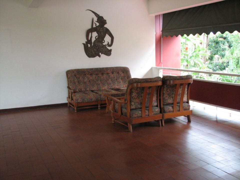 Flur. Basaya Beach Hotel & Resort