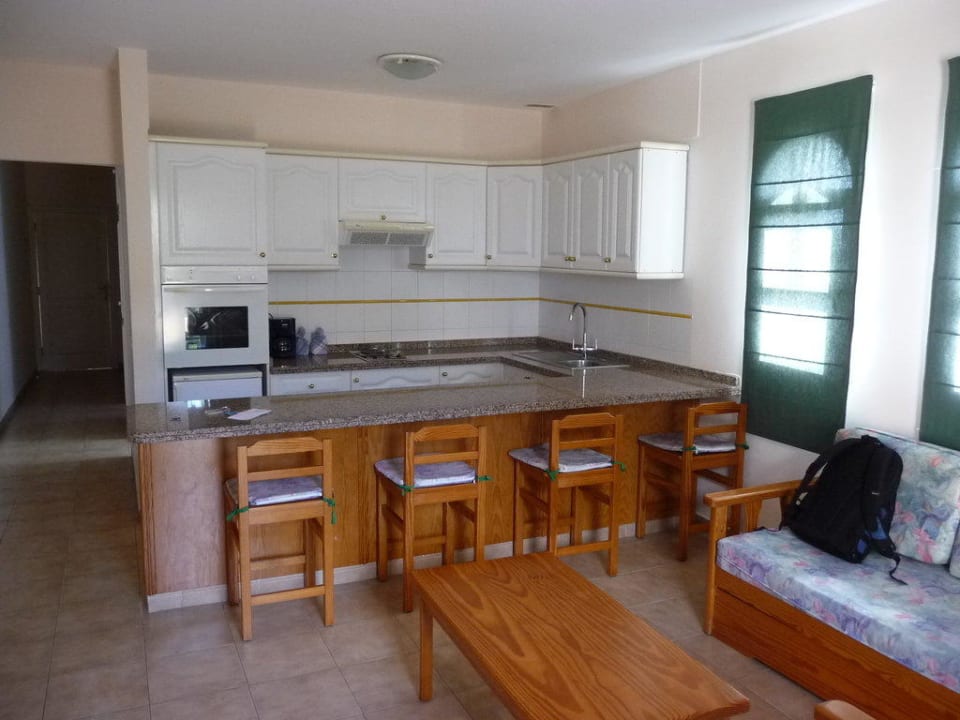 Küchenzeile Aparthotel Jardin del Conde